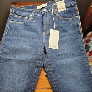 Trave brand new low rise slim crop jeans